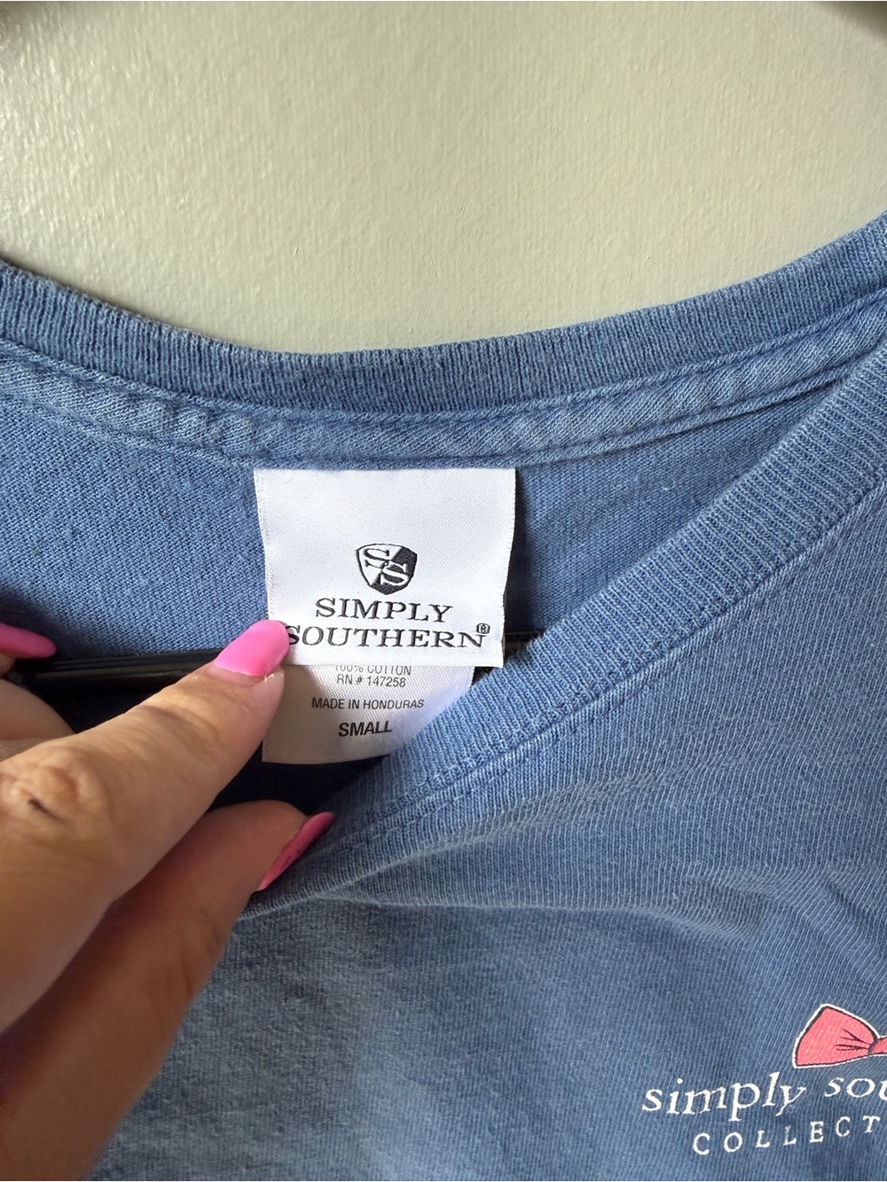 Simply Southern Sisters Graphic Tee Blue Short Sleeve Small - Picture 5 of 6